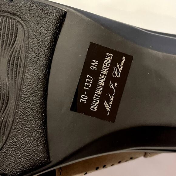 Easy Street Block Heel Sandals Linda Gray 9M - Picture 9 of 11